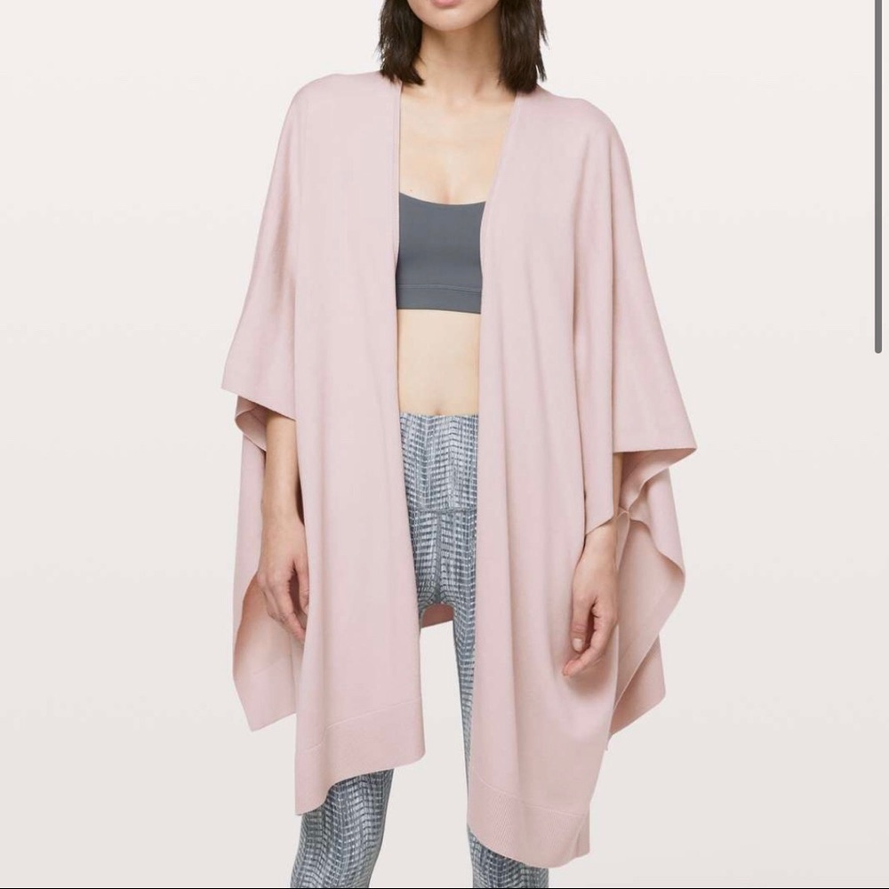 Lululemon free to coast wrap | pink bliss